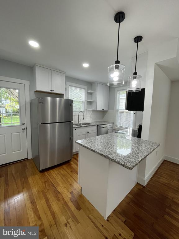 Building Photo - 618 Wolfe St