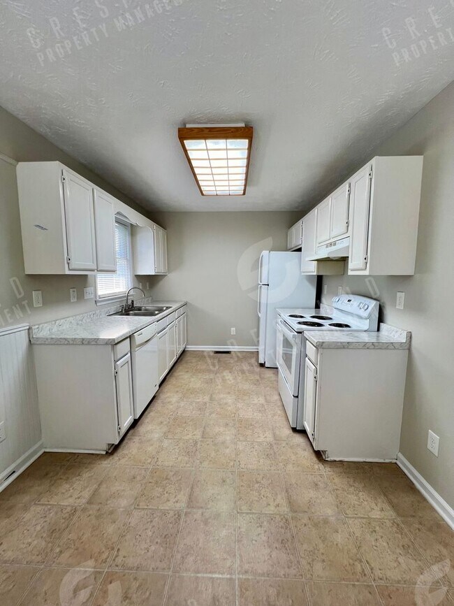 Building Photo - Cute and Cozy 2 bd 2 ba home