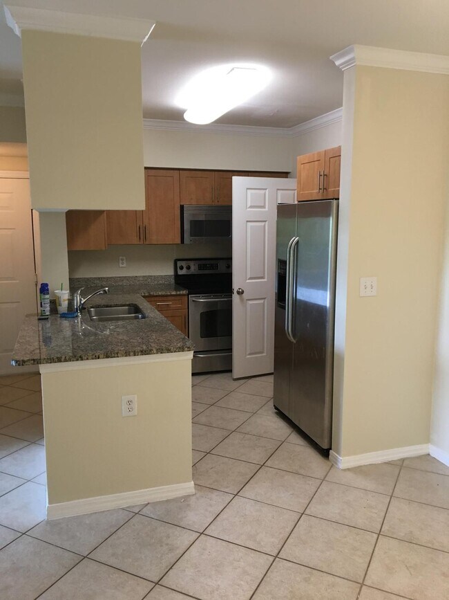 Foto del edificio - 6410 Emerald Dunes Dr