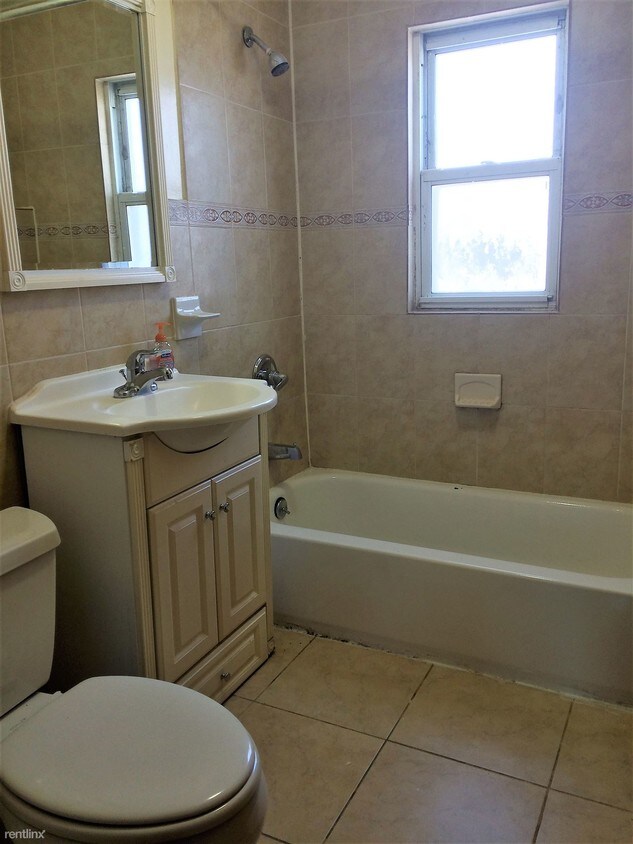 Foto principal - 2115 28th St