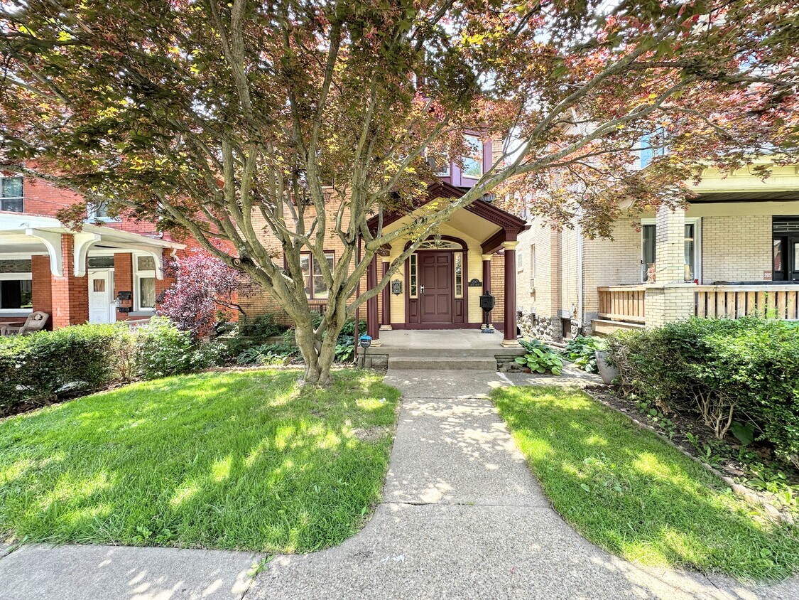 Primary Photo - 207 Giffin Ave