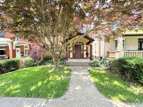 Building Photo - 207 Giffin Ave