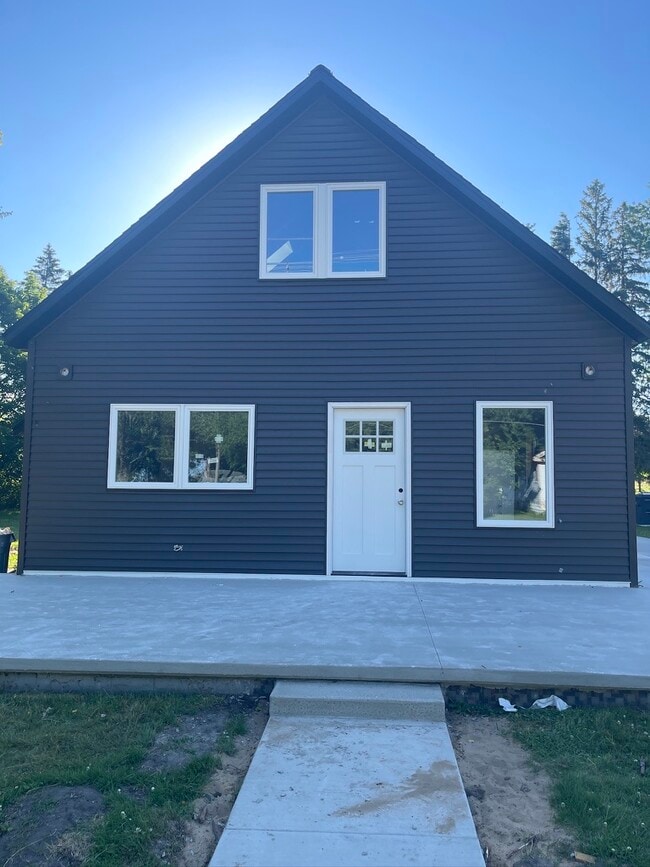 Building Photo - 879 Saint Joseph St