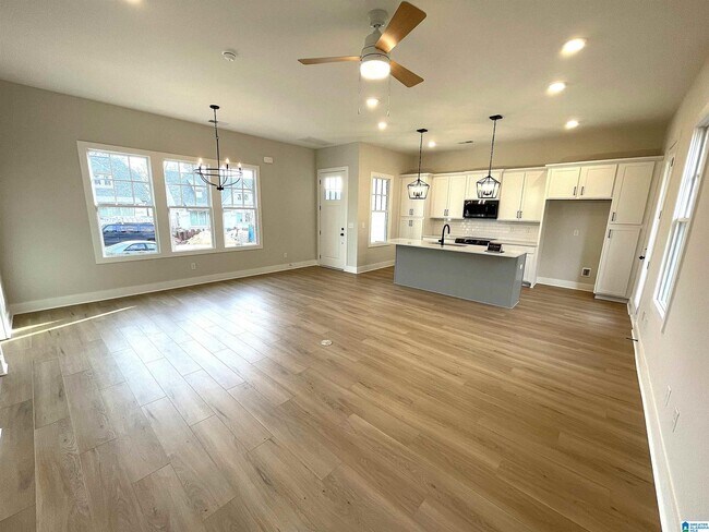 Foto del edificio - 4767 Silas Ave