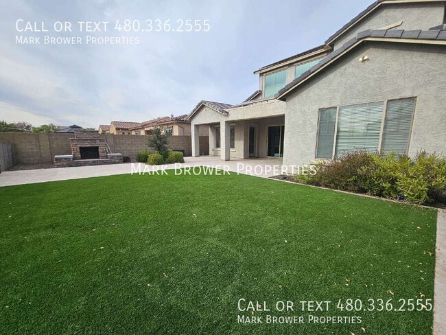 Foto del edificio - 3345 E Indigo St