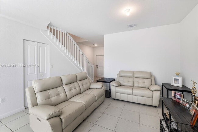 Foto del edificio - 292540 SW 163rd Ct