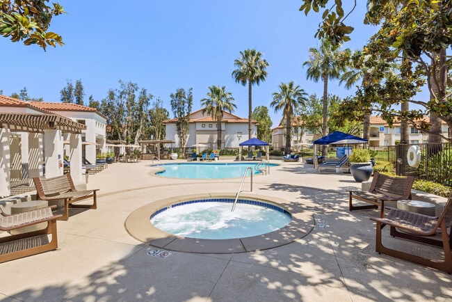 Mission Grove Park apartments — community photo - Mission Grove Park