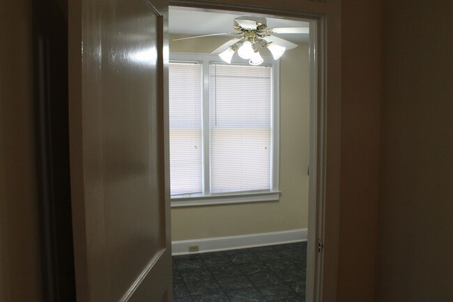 Foto del edificio - 2 Bedroom/ 1 Bath Apartment in Shandon