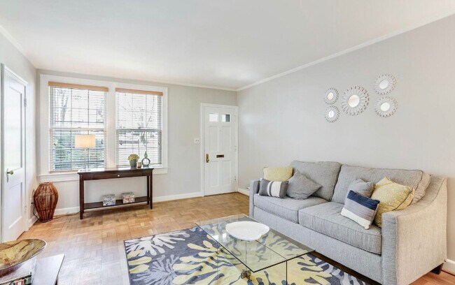 Foto del edificio - 1201 S Barton St