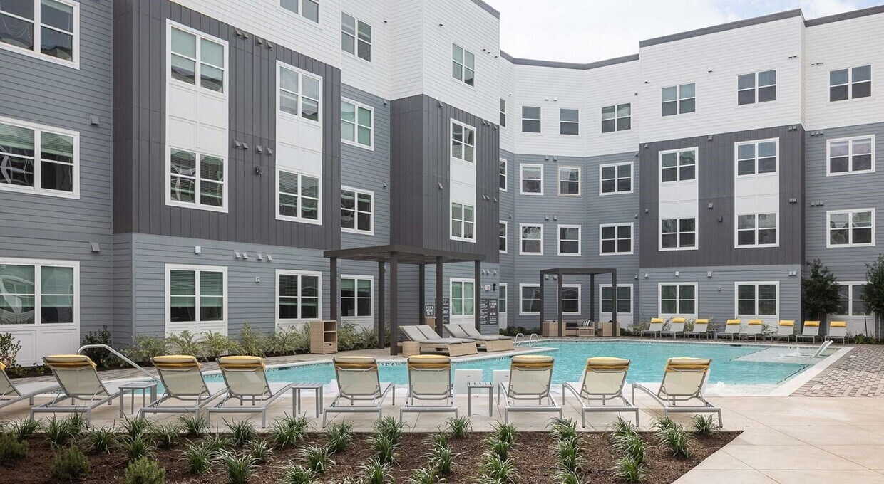 Foto del edificio - 10800 Hammerly Blvd