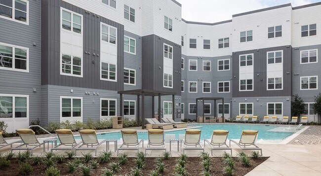 Foto del edificio - 10800 Hammerly Blvd