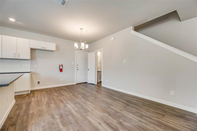 Building Photo - 621 Wheatfield Dr