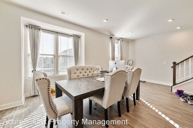 Building Photo - 4 br, 3.5 bath House - 1006 Channing Park ...