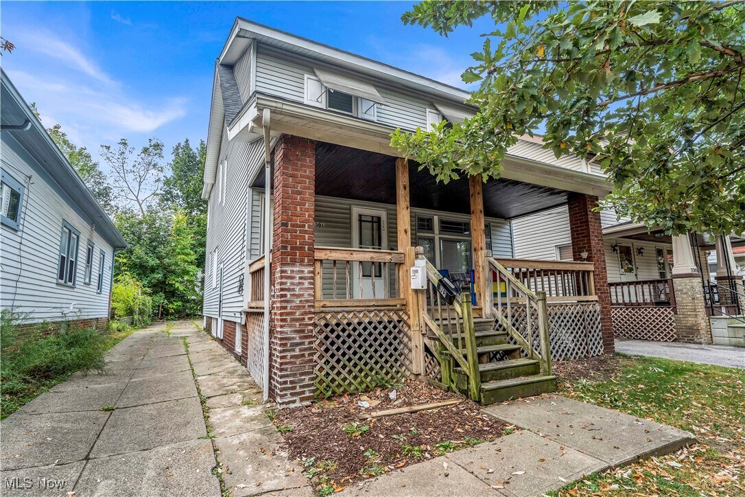 11301 Fortune Ave Cleveland, OH 44111 – photo 2