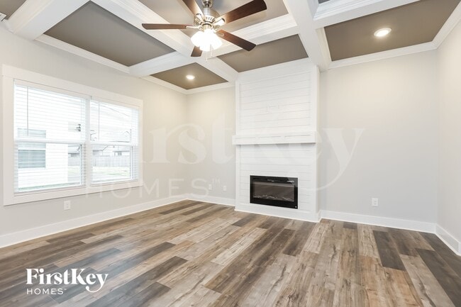 Building Photo - 1413 Kingbird Dr