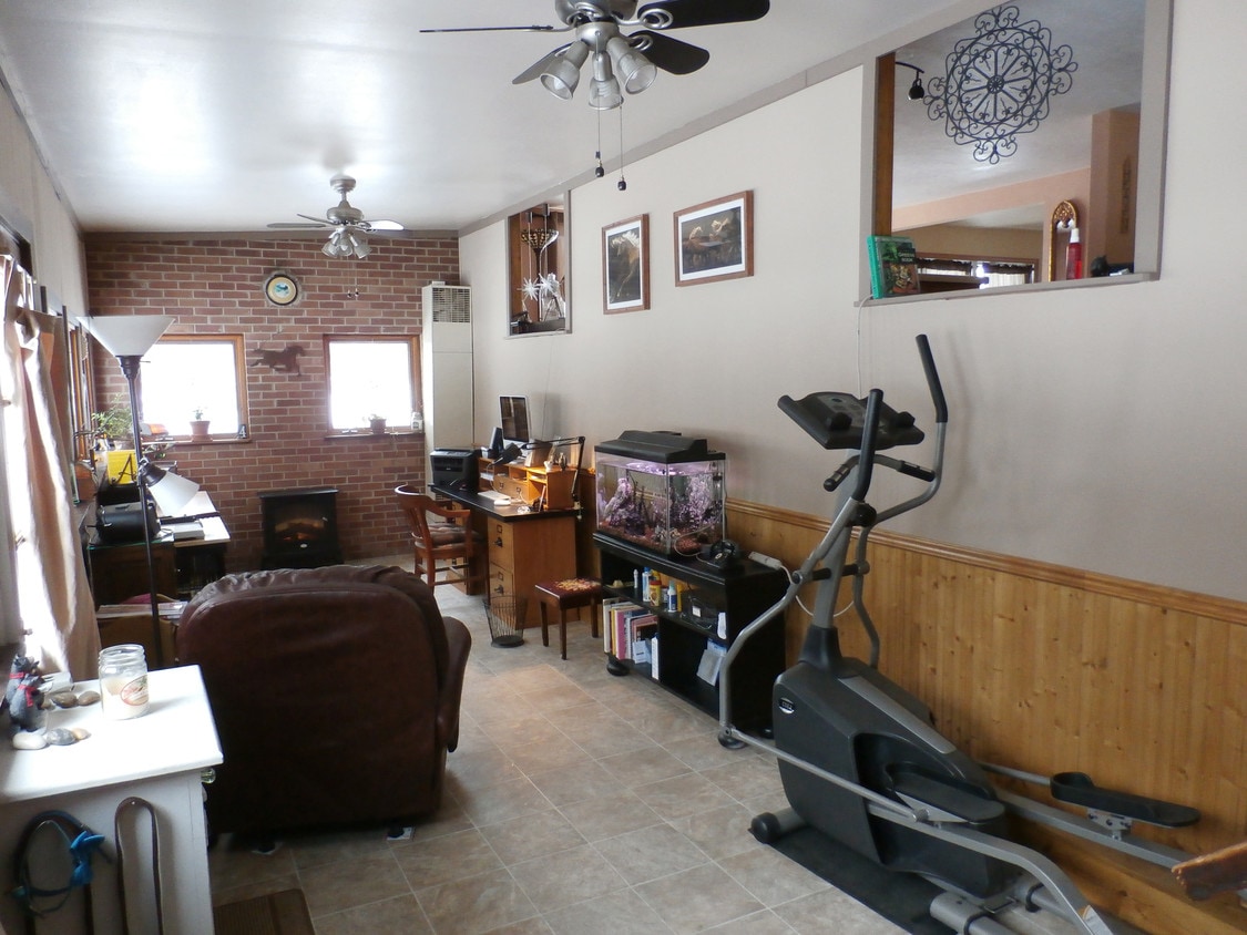 Primary Photo - 660 Schaefer Rd