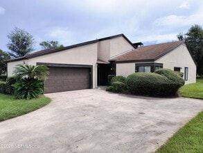 Building Photo - 7841 Baymeadows Cir W
