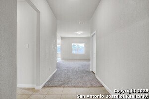 Foto del edificio - 7923 Bluewater Cove