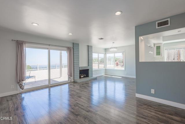 Foto del edificio - 738 Galaxy Heights Dr