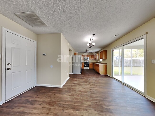 Foto del edificio - 5122 Torrey Ln