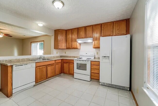 Foto del edificio - 2680 Northwold Rd