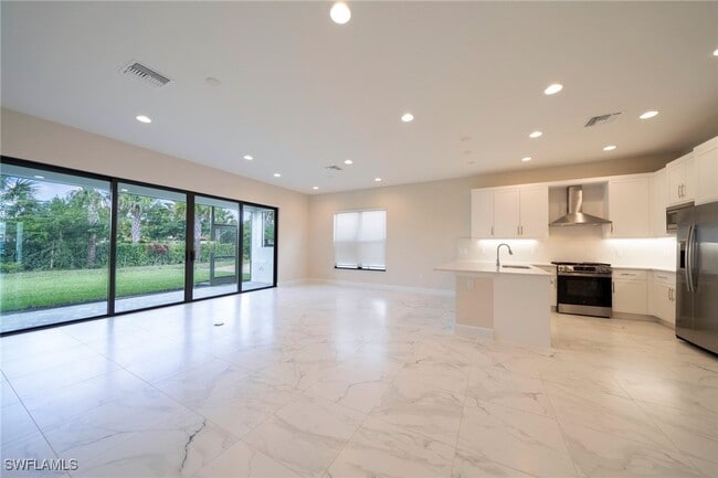 Building Photo - 21024 Teak Tree Ter