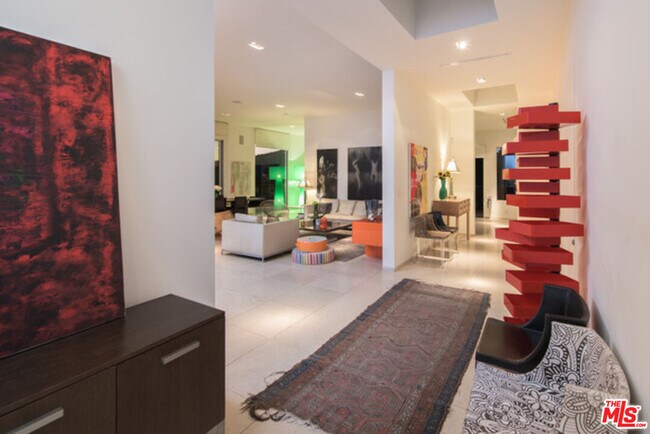 Building Photo - 1099 Vista Grande Dr