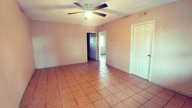 Foto del edificio - 2 Bedroom Duplex - Spartanburg