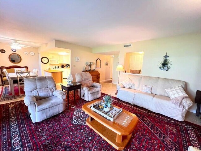 Foto del edificio - 5801 N Atlantic Ave