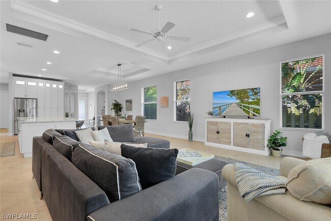 Foto del edificio - 590 110th Ave N