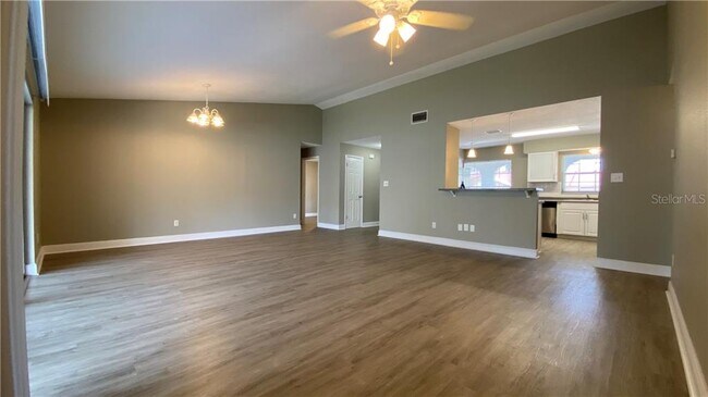 Building Photo - 2754 Sumba Ave