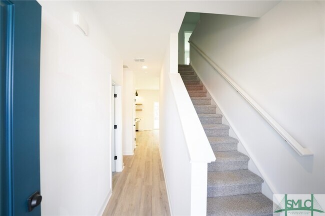 Building Photo - 148 Kingswood Cir