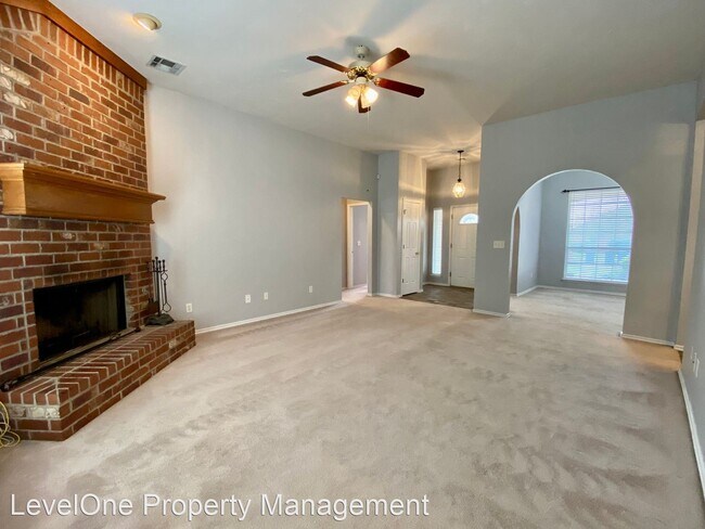 Building Photo - 3 br, 2 bath House - 613 Vickery Ave