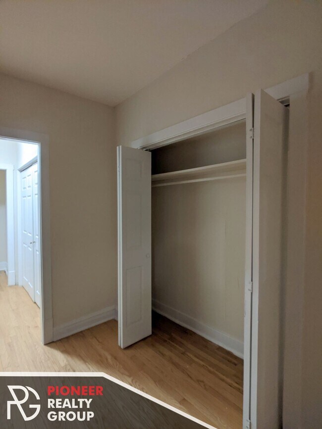 Foto del edificio - 630 W Cornelia Ave