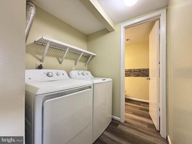 Building Photo - 4306 Eileen Ct