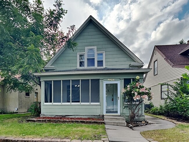 Building Photo - 3824 36th Ave S