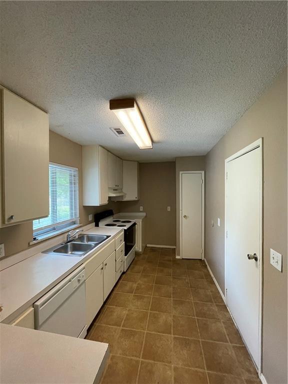 Foto del edificio - 2502 Mida Ave