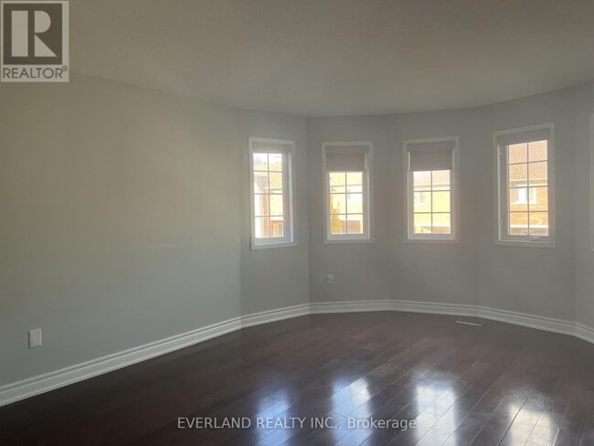 Building Photo - 15 Orchid Rd