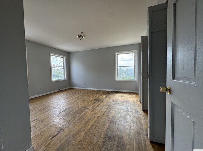 Building Photo - 78 Bergen Ave