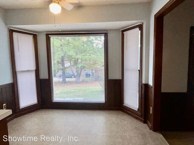 Building Photo - 3 br, 2 bath House - 7230 Wedel Dr.