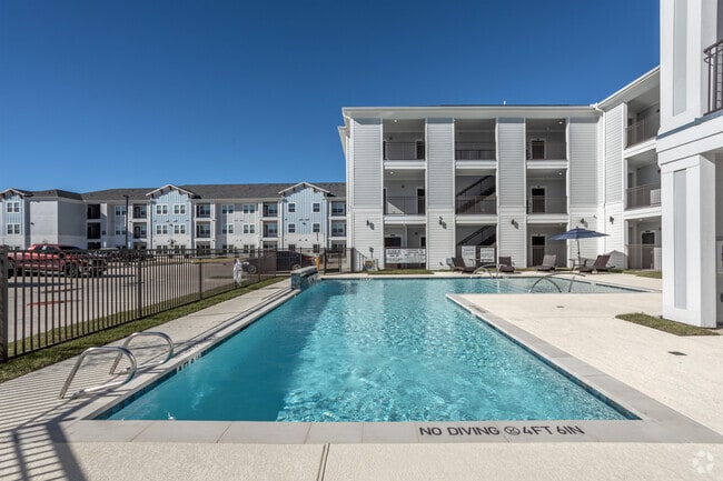 Piscina - Freehill Street Lofts