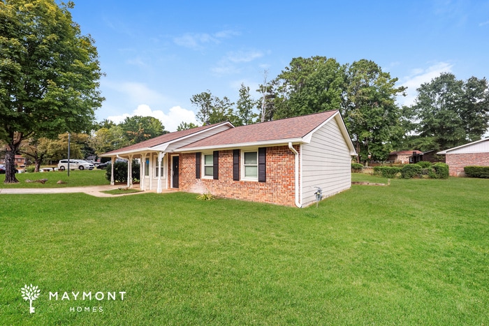 Building Photo - 8 Silverwood Dr