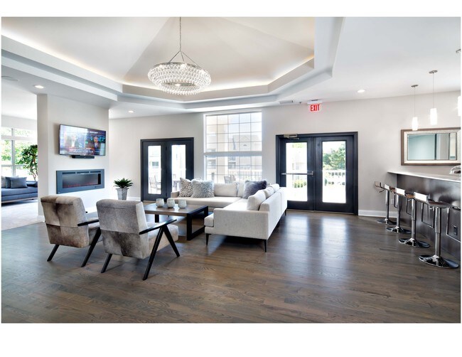 The Royce at Trumbull Rentals in Trumbull at 100 Avalon Gates Trumbull