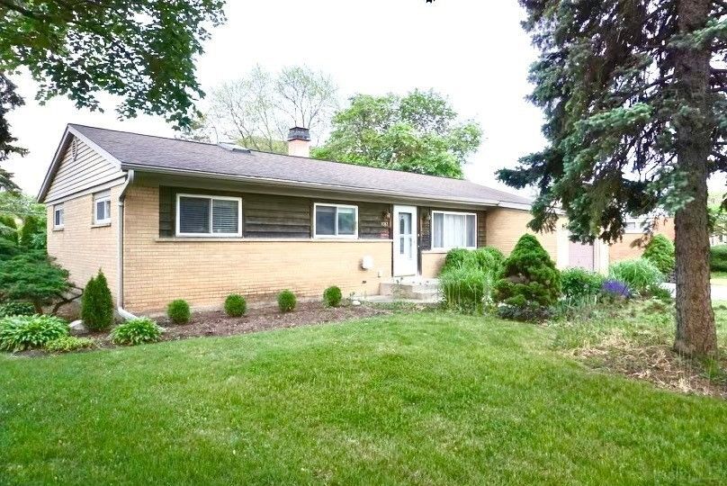 Primary Photo - 1087 Leahy Cir E