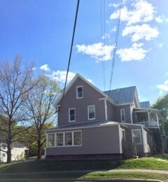 Building Photo - 276 Main St