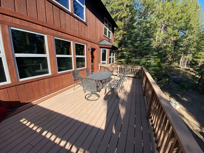 Foto del edificio - Truckee Ski Lease Available