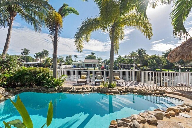 Building Photo - 3220 S Terra Mar Dr