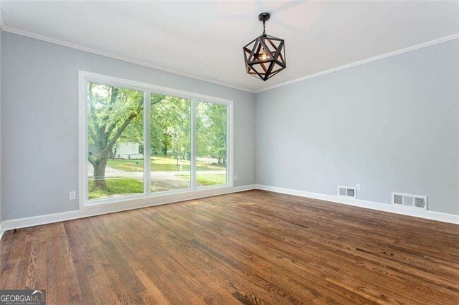 Foto del edificio - 3560 Dunn St SE