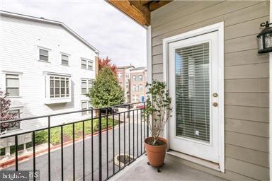 Foto del edificio - 860 E Lombard St