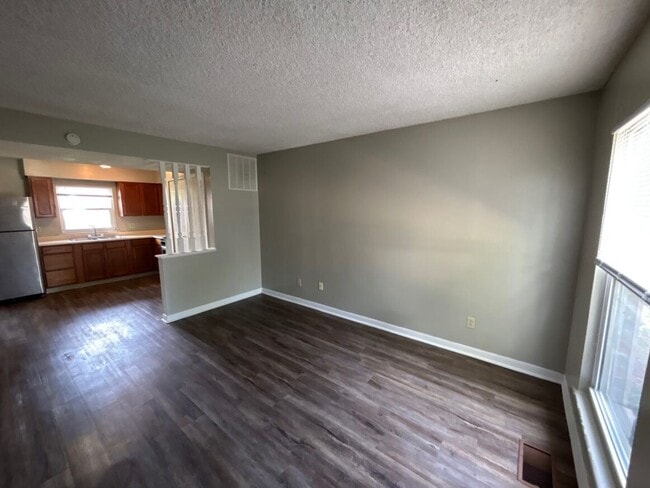 Foto del interior - STERLING COURT APARTMENTS